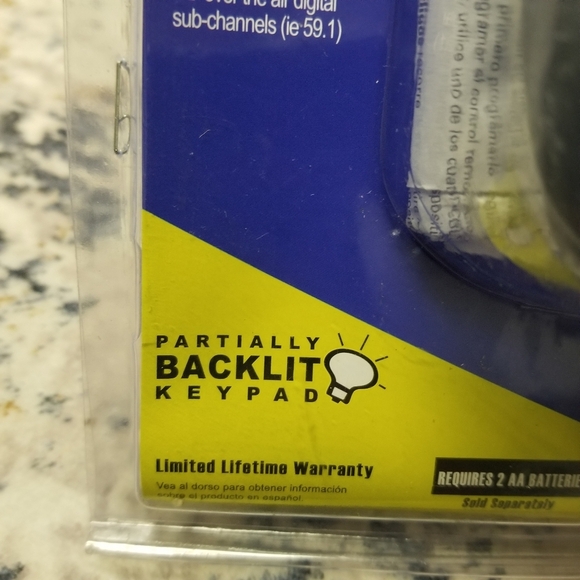 New In Package RCA Universal Remote Control - Picture 4 of 11